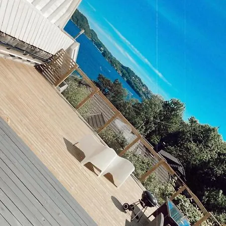 Sommerparadis Med Sjoutsikt Og Moderne Komfort 公寓